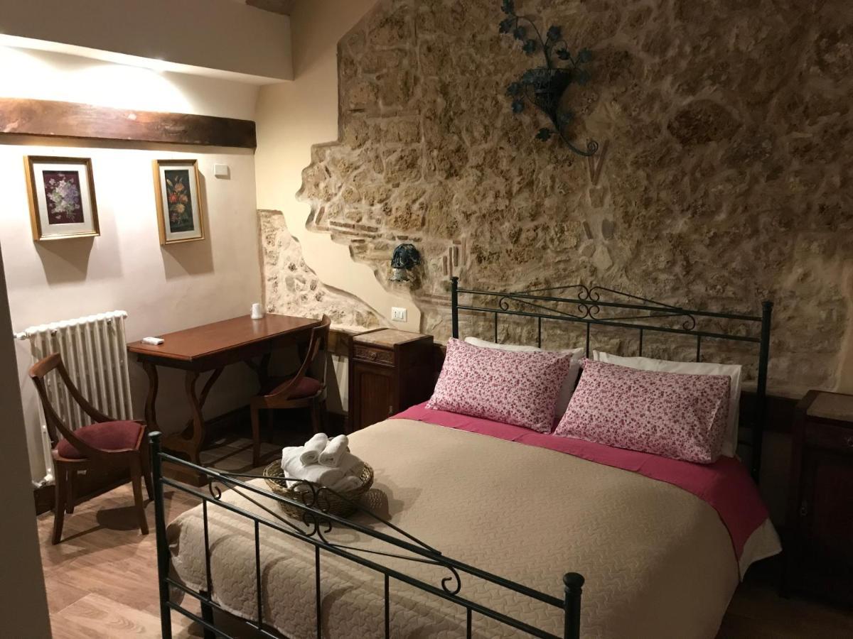 Le Prigioni Del Palazzo B&B 소라 외부 사진