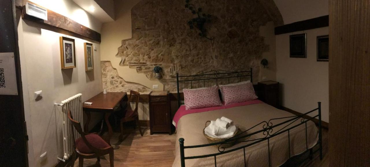 Le Prigioni Del Palazzo B&B 소라 외부 사진