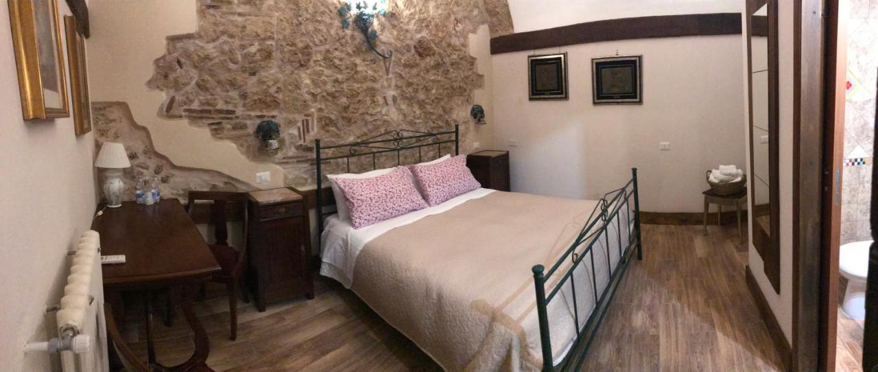 Le Prigioni Del Palazzo B&B 소라 외부 사진