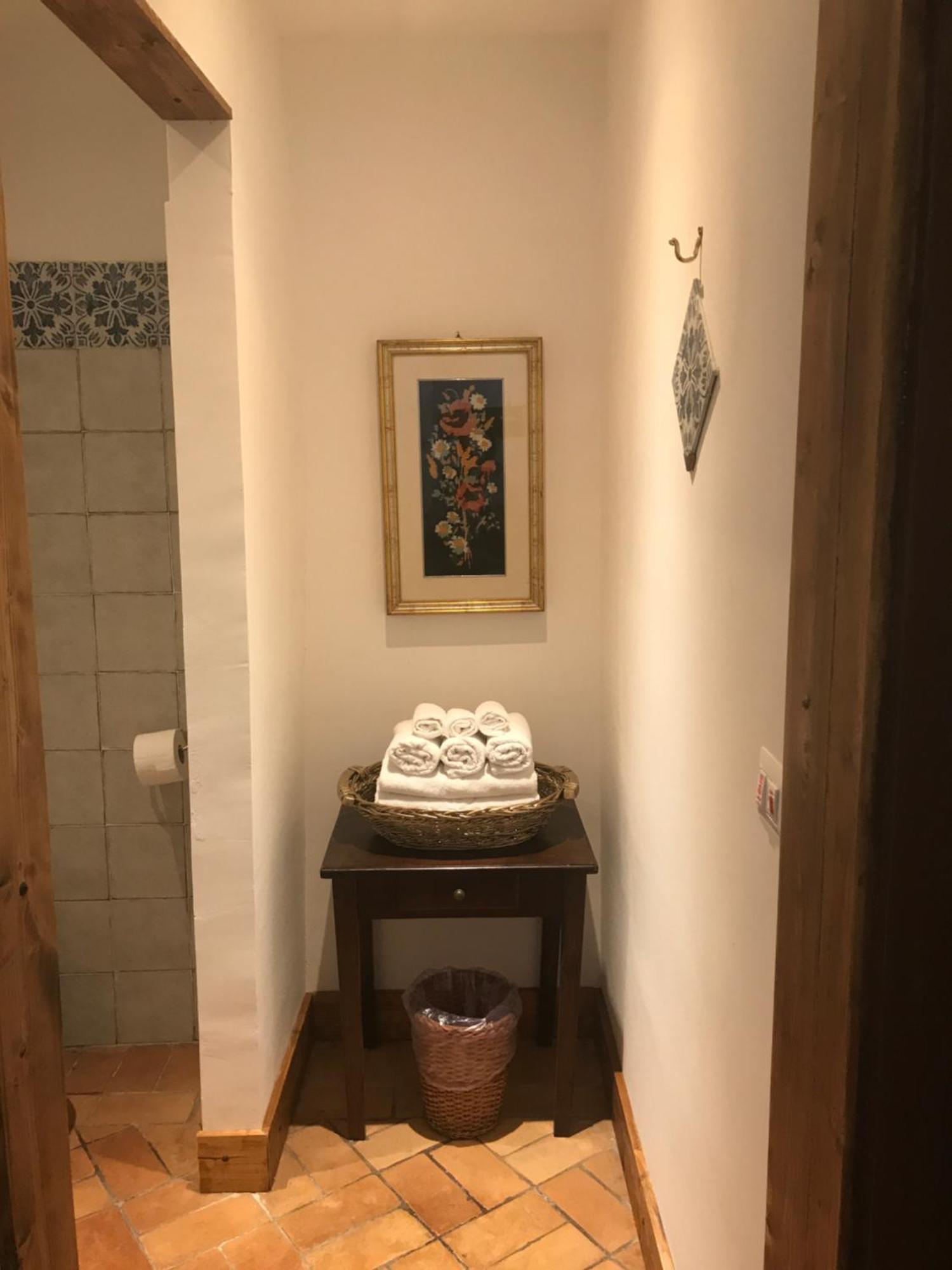 Le Prigioni Del Palazzo B&B 소라 객실 사진