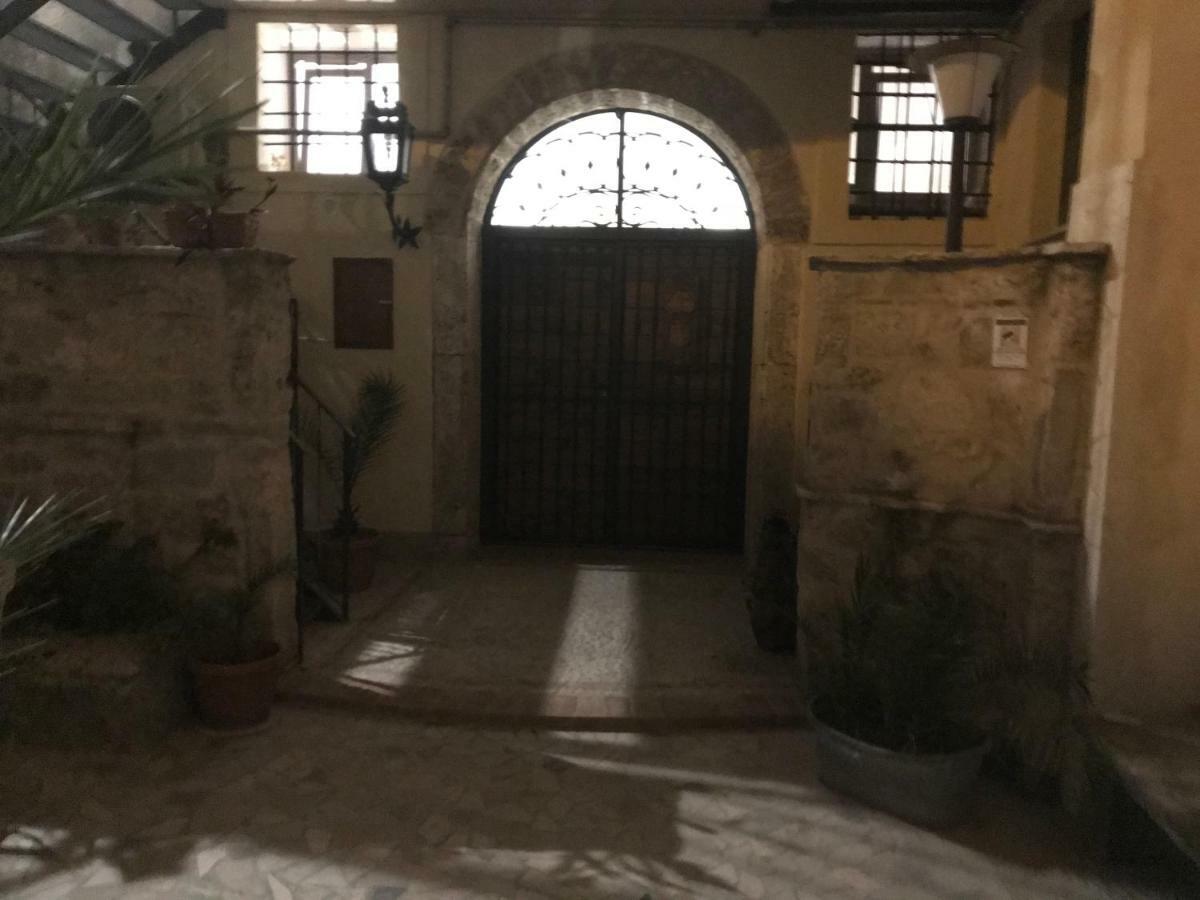 Le Prigioni Del Palazzo B&B 소라 외부 사진